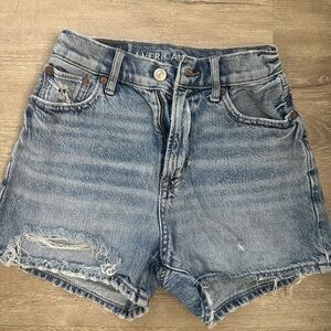 American Eagle high rise 90s boyfriend short, size 000